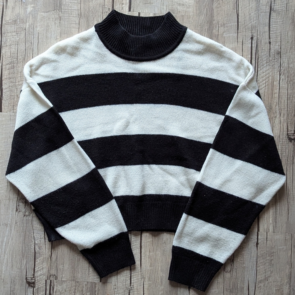 H&M Black and White Ribbed Knit Sweater